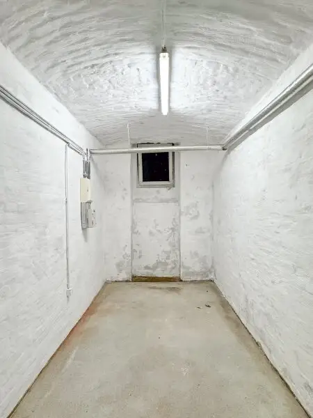 PROVISIONSFREI! Hannovermarkt, Wallensteinstraße Lager / Magazin mit 46,51 m2 Nutzfläche und Strassenzugang zu vermieten!