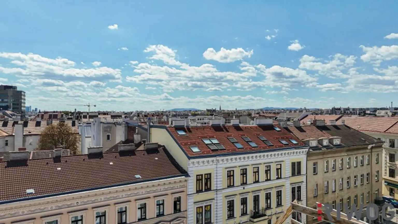 DG-ERSTBEZUG | Atemberaubender Fernblick | Dachterrasse | ca. 3 m Raumhöhe | Fernwärme & Klimaanlage | TG-Stellplatz optional | Nachhaltiges Wohnbauprojekt
