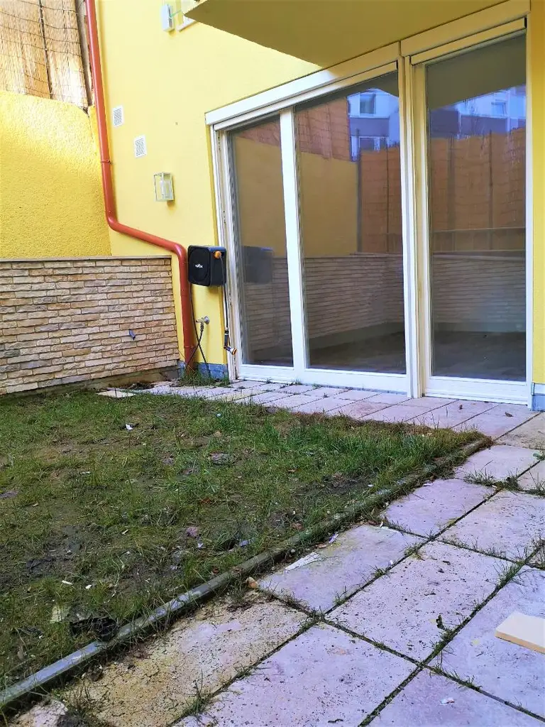 Barrierefreie, sehr sonnige Gartenwohnung mit 4 Zimmer - In bester und sehr beliebter Wohngegend im grünen Ober St. Veit.