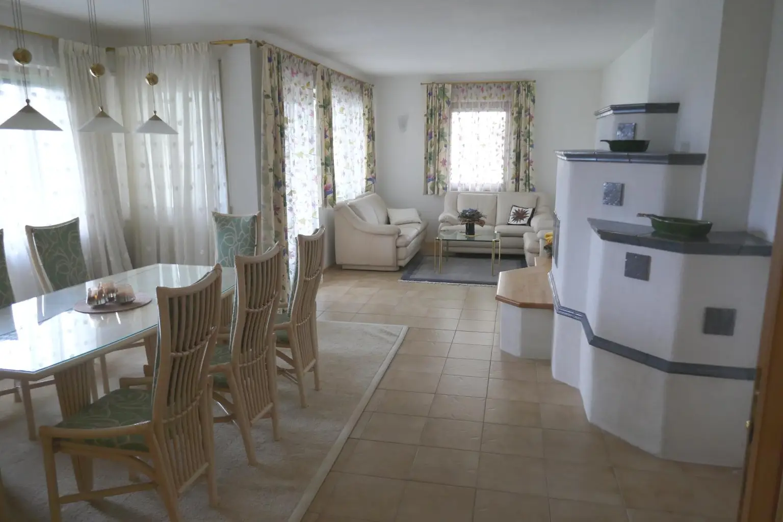 Geräumiges Ein-Zweifamilienhaus mit Seeblick-in 2 Wohnungen teilbar
