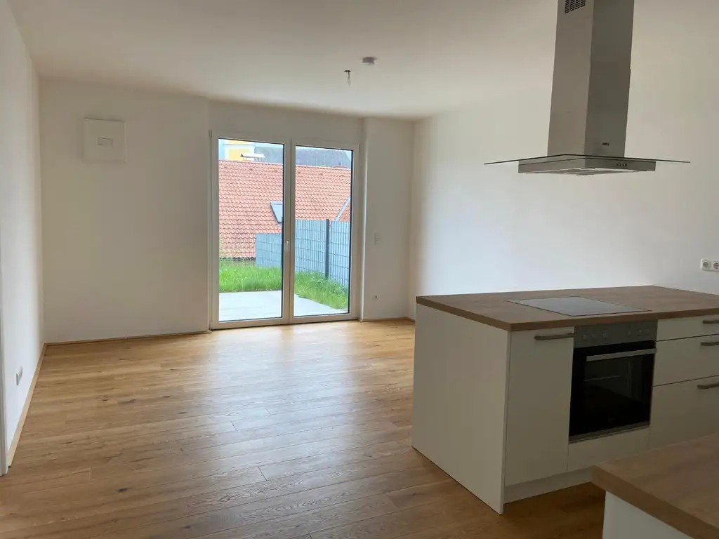 Gartenwohnung inkl. Einbauküche und Terrasse - Top H02