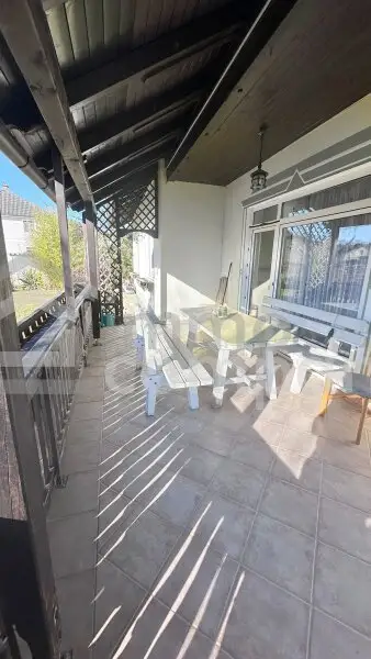 Geräumiges Wohnhaus mit viel Außenfläche!