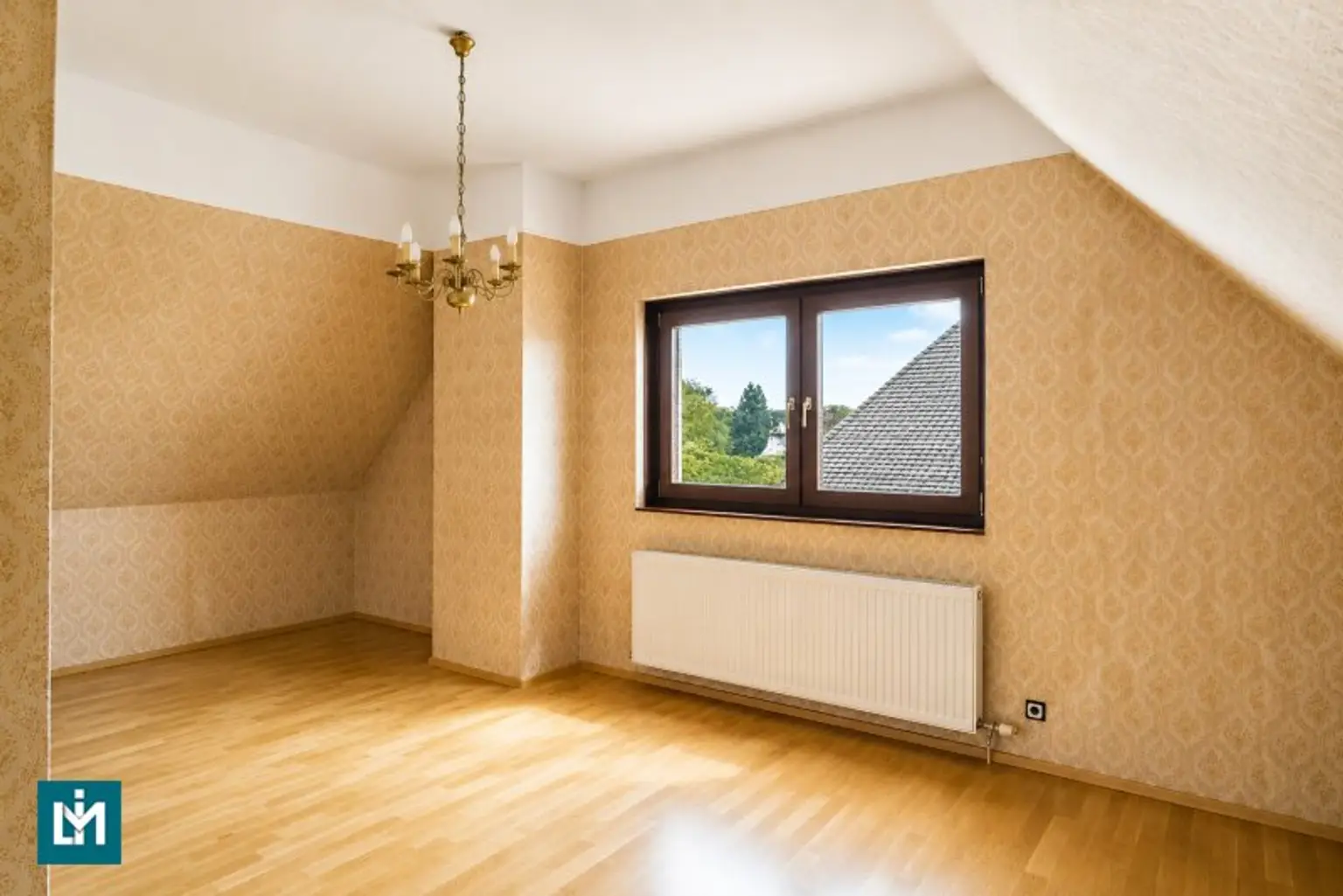 Schlafzimmer (N) OG.