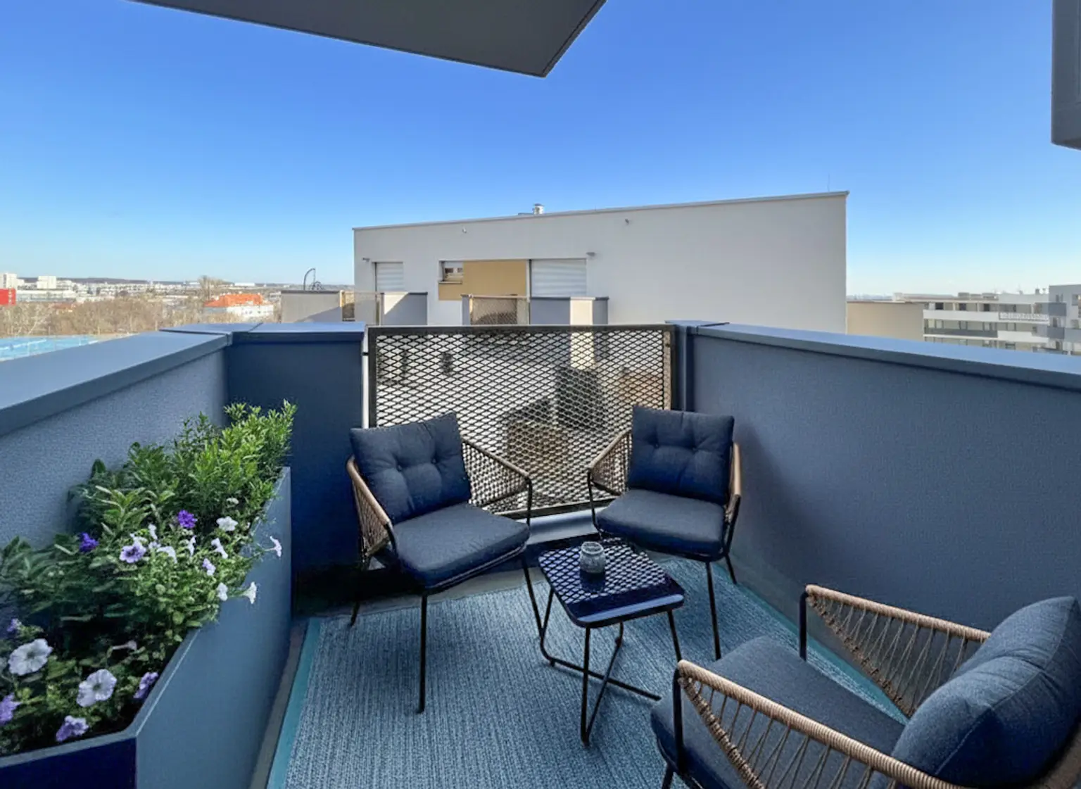 Moderne 2-Zimmer-Anlegerwohnung mit Balkon & Fernblick – vermietet bis 11/2030