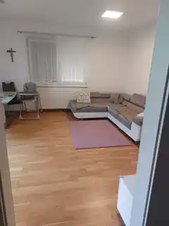 1000051839