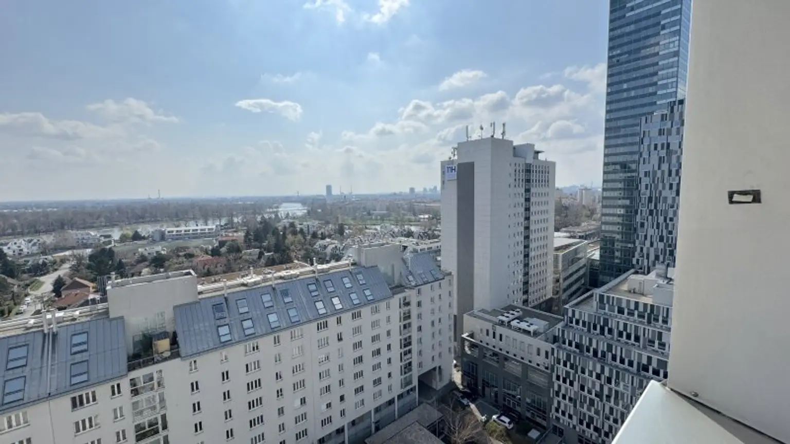 Top-gelegene 2-Zimmer-Wohnung mit Loggia im 22. Bezirk – Nähe UNO City & Donauinsel