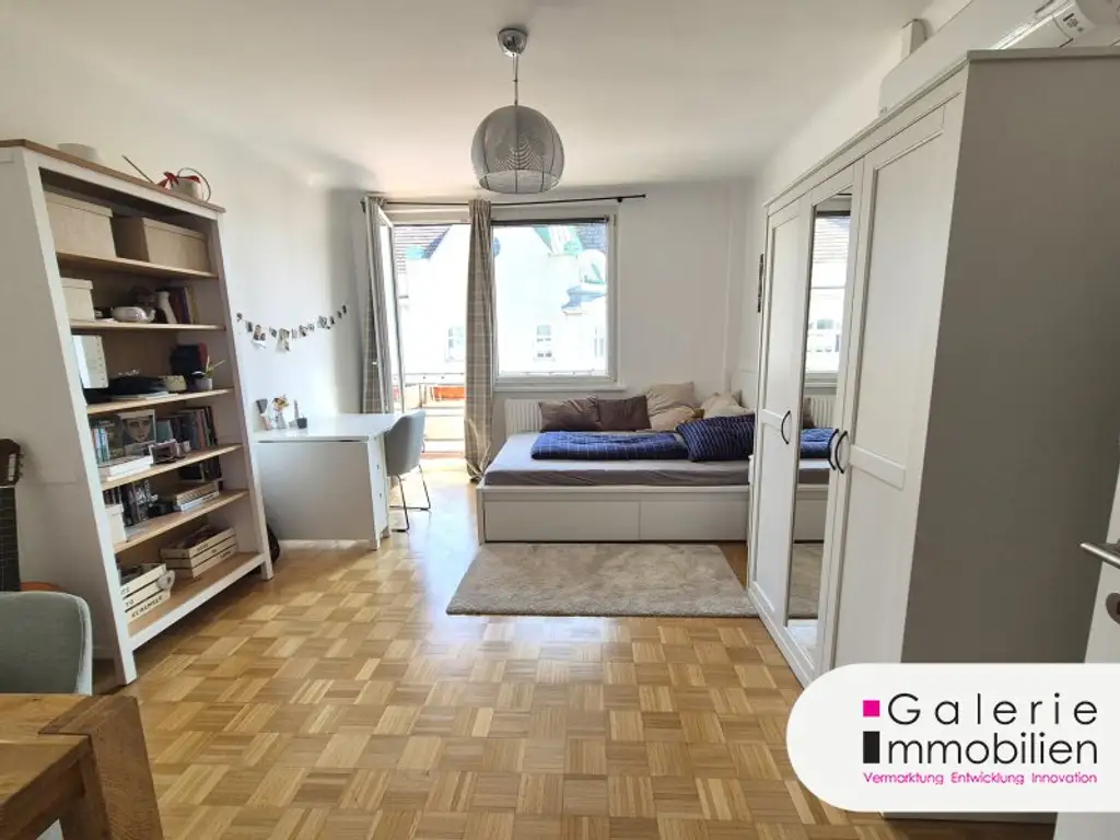 Top-Wohnung mit Loggia - zentral begehbar - Weitblick