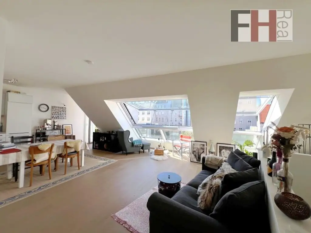 Neuwertige Dachgeschossmaisonette in Mariahilfer TOP-Lage, 2,5 Zimmer, 2 Terrassen Richtung Nord/West in ruhigen Innenhof!