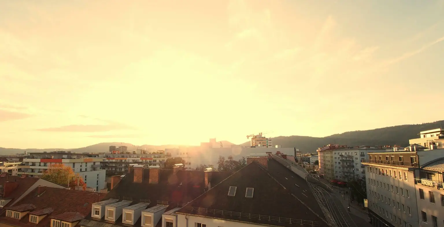 Abends über den Dächer