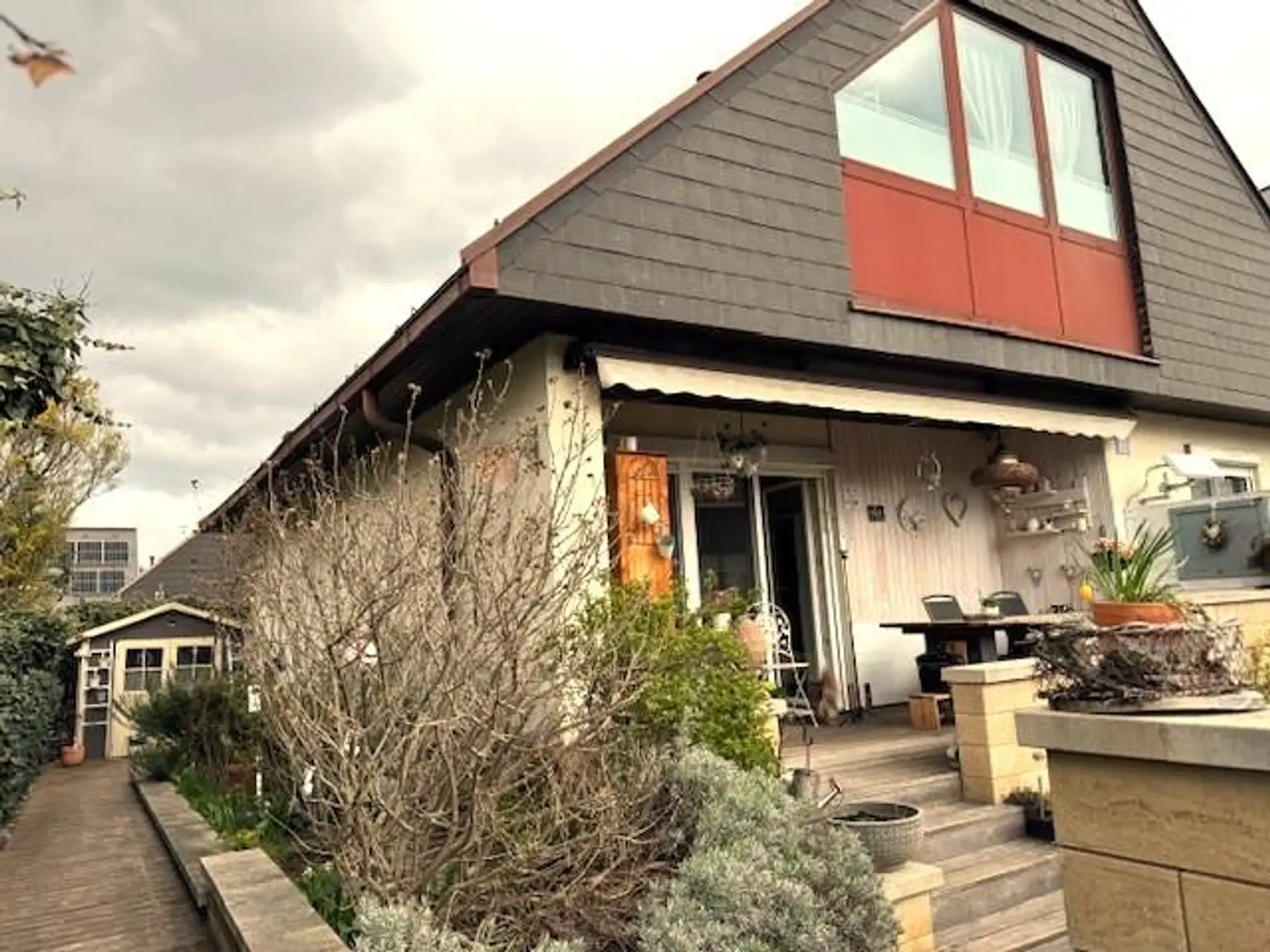 Haus Front