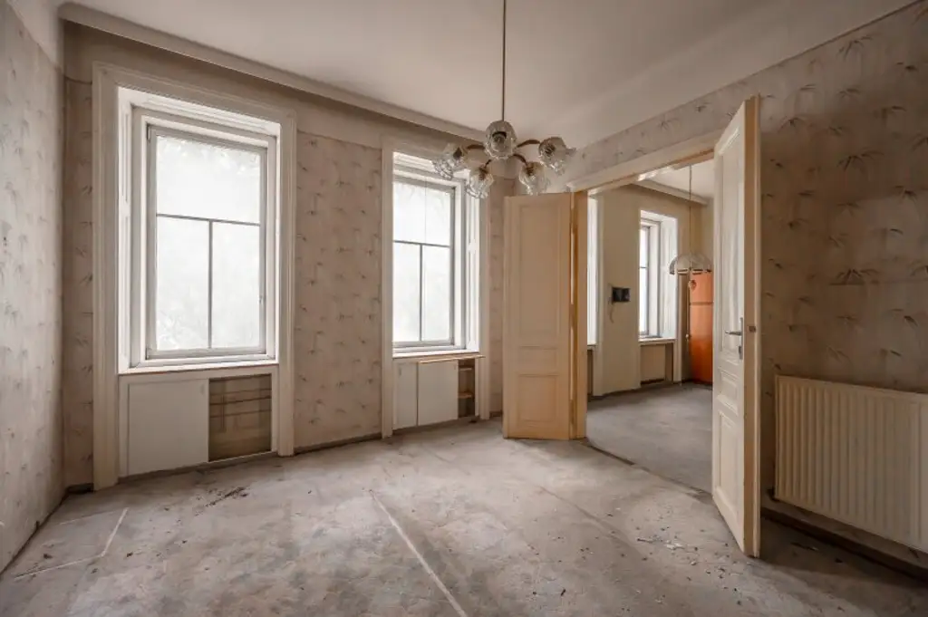 ++NEU++ sanierungsbedürftige 2-Zimmer-Wohnung in sehr guter Lage direkt am Augarten