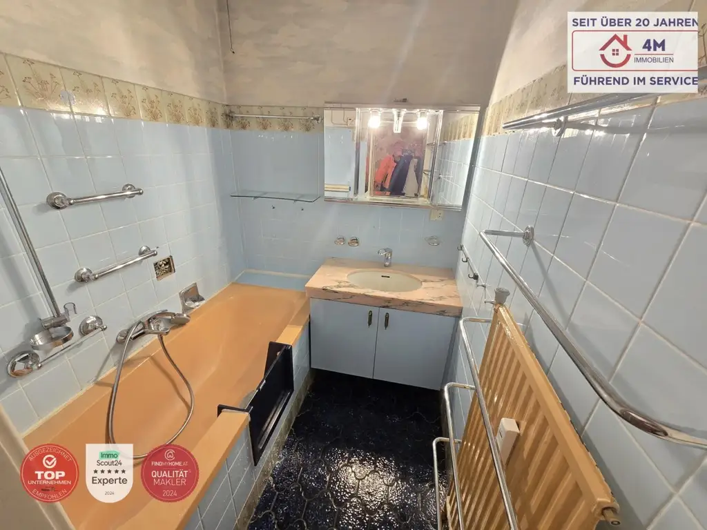 Wohnen im Grünen! Charmante Balkonwohnung in Top-Lage von Hietzing