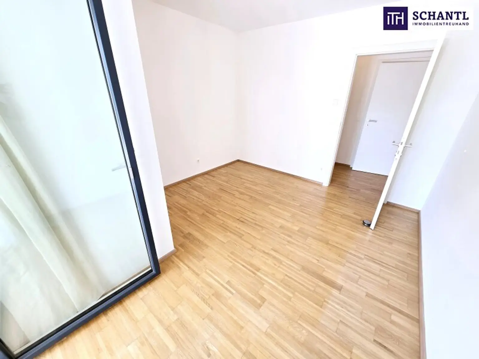 Ihre Wohlfühl-Oase in Best- und Ruhelage! Donauzentrum und Alte Donau um´s Eck! 3 ruhige Zimmer in Hoflage + Terrasse + Ideale öffentliche Anbindung! Jetzt zugreifen!
