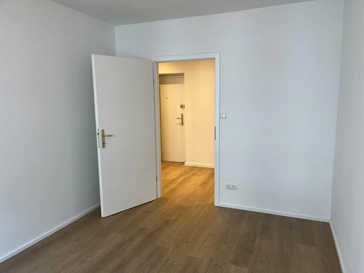Traumhaft renovierte 2-Zimmer-Wohnung in TOP-Lage
