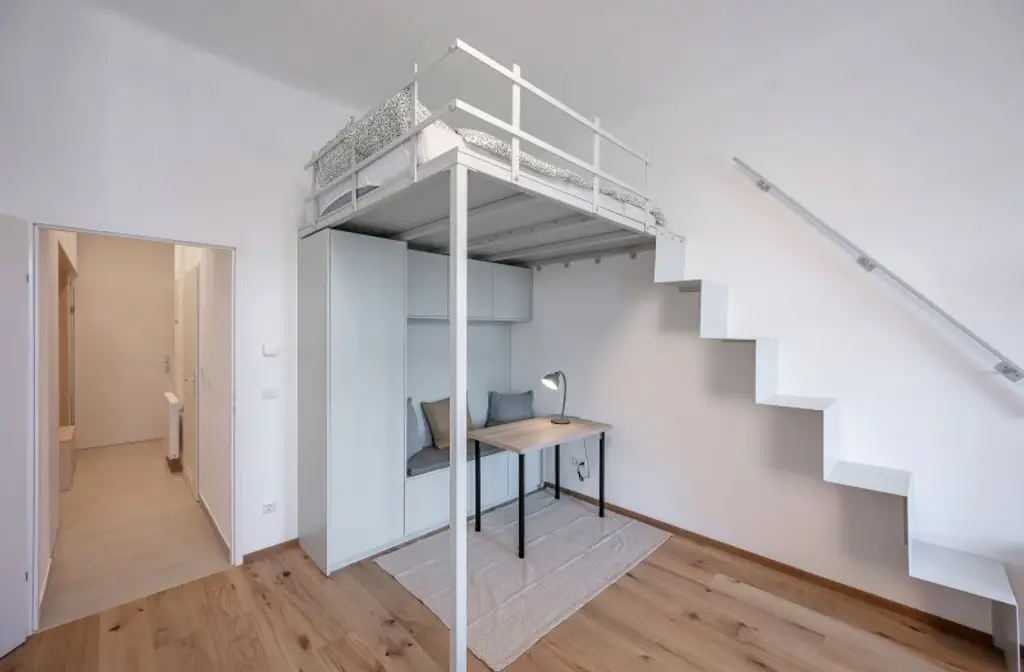 Short-term apartment in walking distance to AUGARTEN, 1-6 months, fully furnished with balcony!
