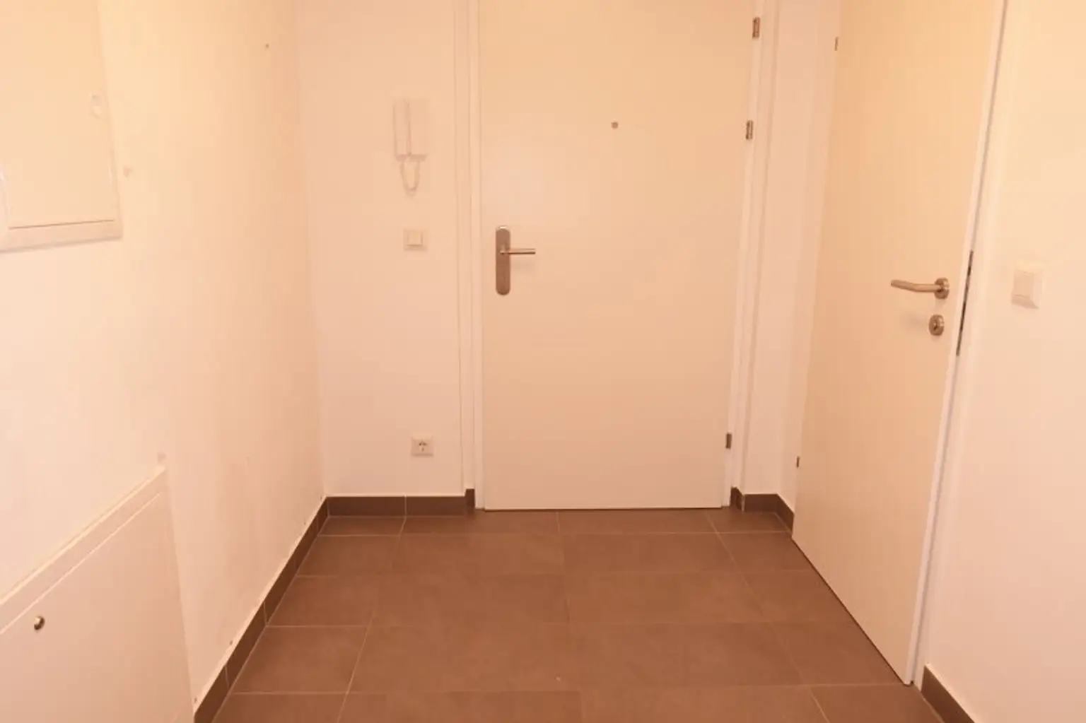 HOFSEITIGE 2 Zimmer BALKON-Neubauwohnung mit IDEALER Aufteilung - Nahe U6 Thaliastraße
