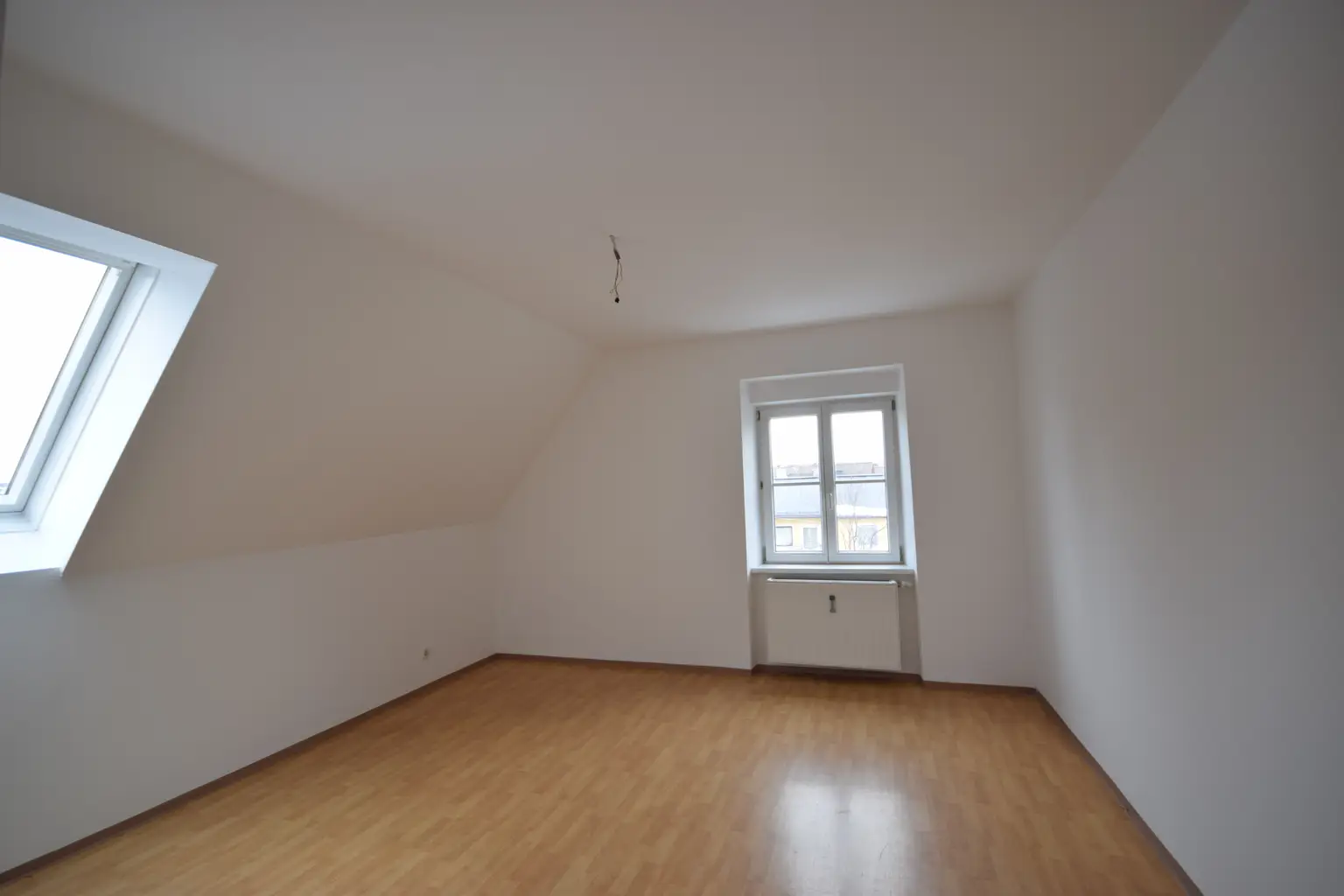 "PARSCH - Gemütliche Dachgeschosswohnung mit Blick ins Gebirge"