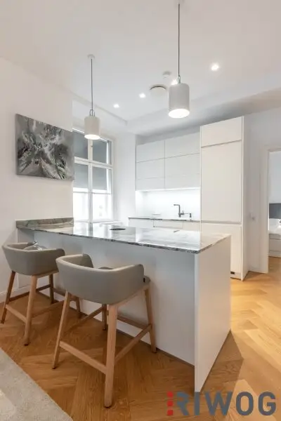 LUXUS-ALTBAUWOHNUNG am Börseplatz 1, 1010 Wien