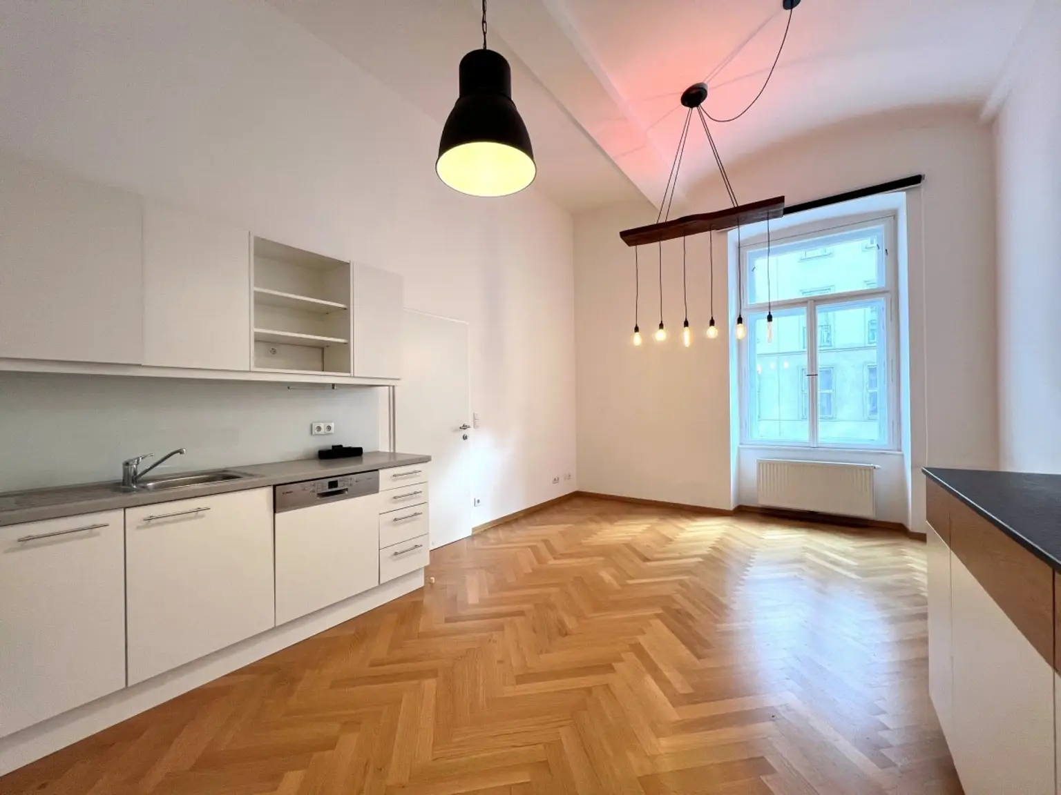 7 | SALZGRIES 1010 WIEN ++ Charmante ALTBAUWOHNUNG | Prima Service Immobilien