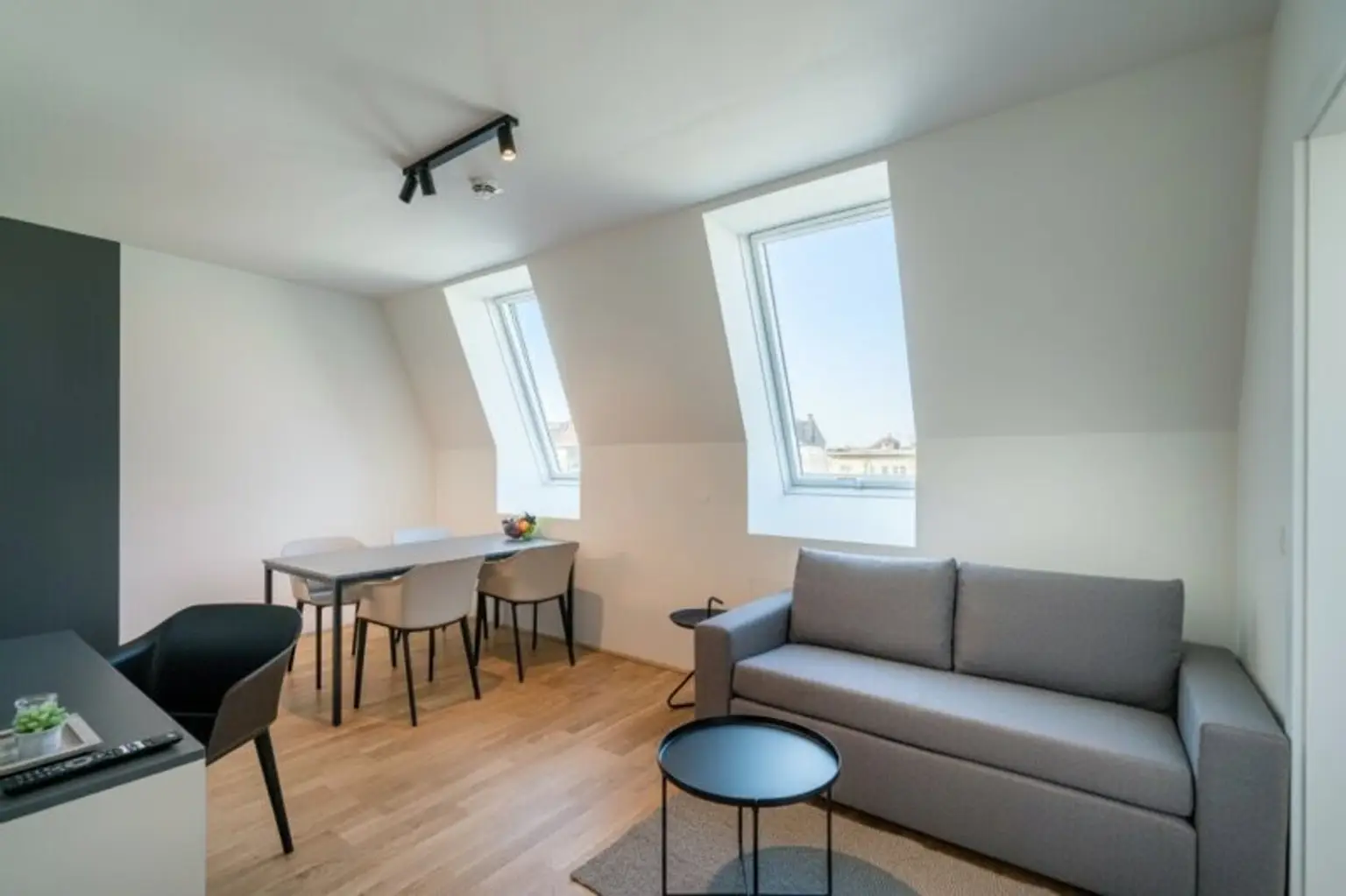 Kompakte 2-Zimmer DG-Wohnung
