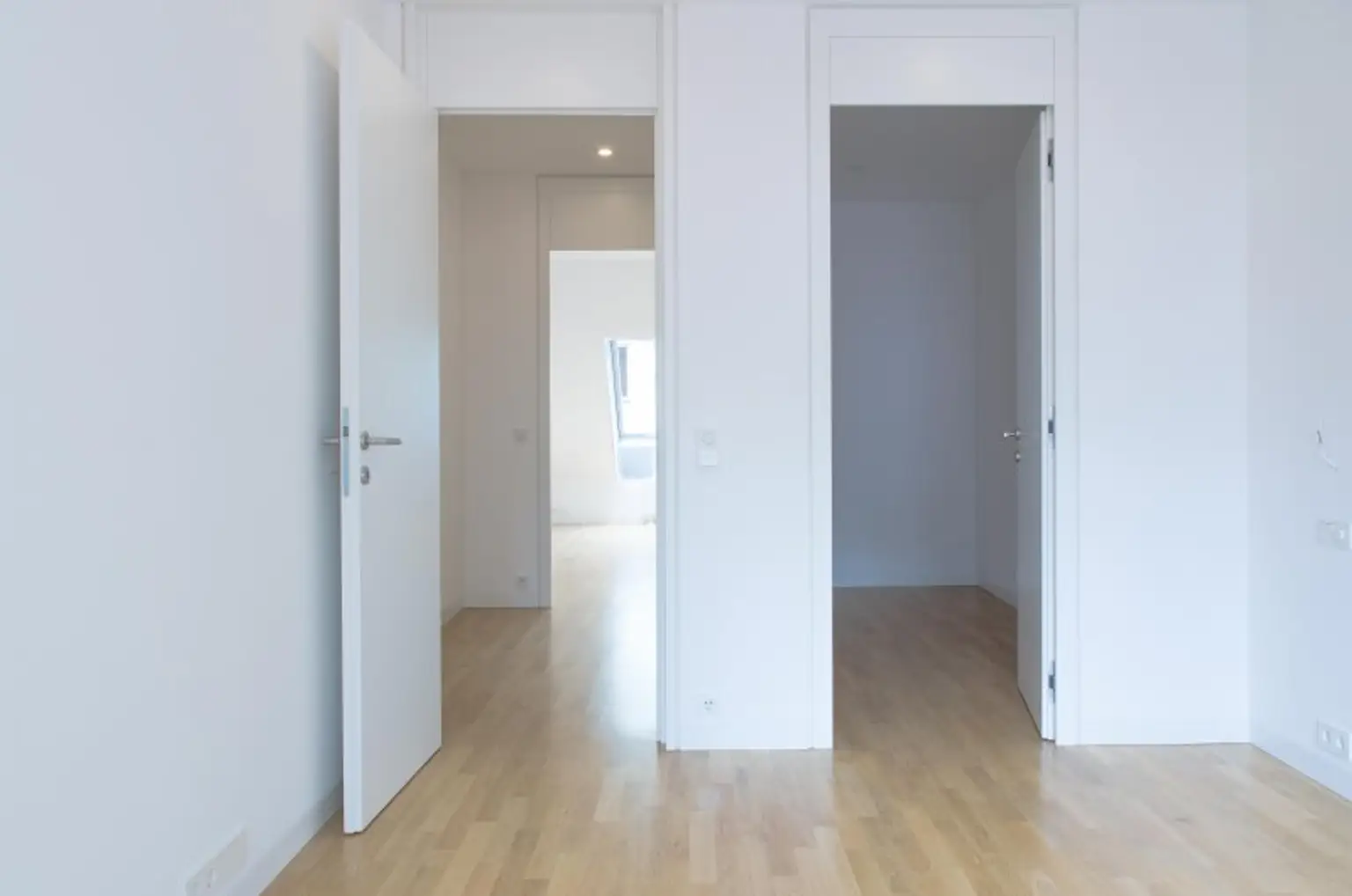 Elegante DG-Maisonette mit Terrasse und Blick in den Garten des Palais Schönburg