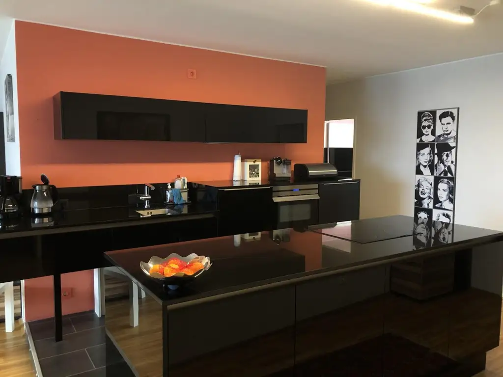 Traumwohnung mit Blick auf die Stadt