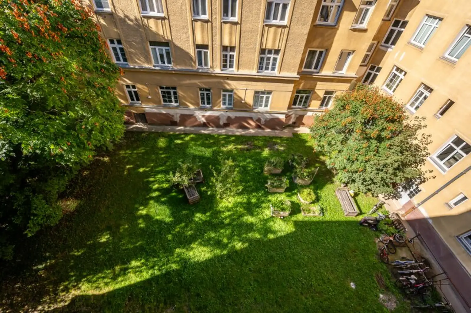 ++NEU++ 2-Zimmer Altbau-Wohnung zum Sanieren – entfalten Sie Ihr Wohntraum-Potenzial!