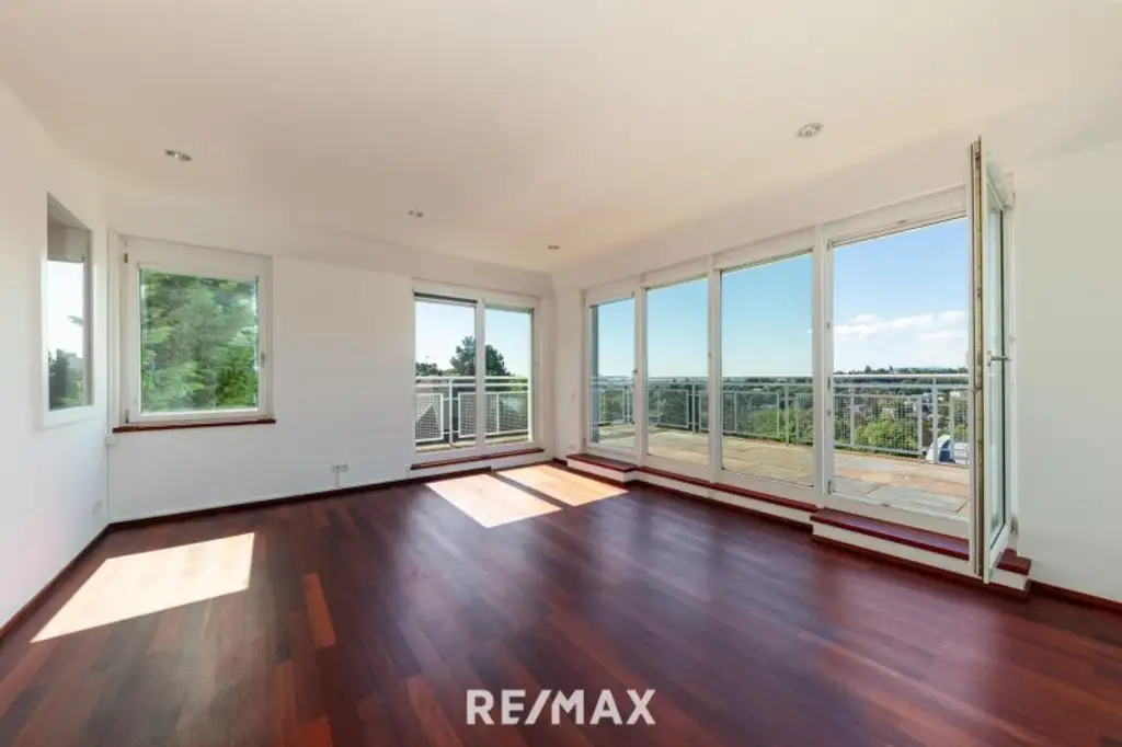 SCHAFBERG | PENTHOUSE | TERRASSEN UND DACHGARTEN | POOL | FERNBLICK