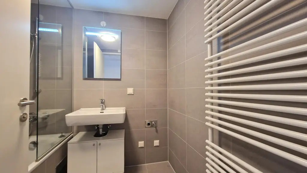 Moderne 3 Zimmer Wohnung ++ GYM ++ 6.OG ++ Energieklasse A