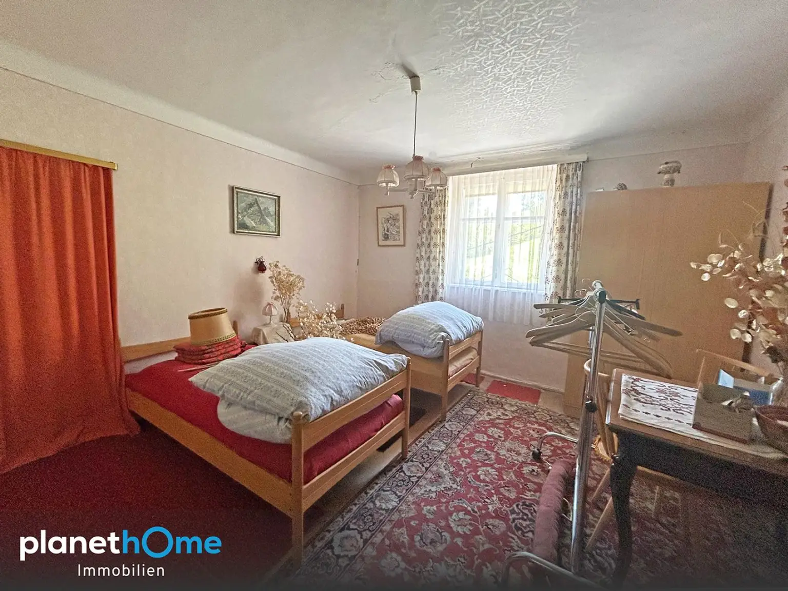 Schlafzimmer 2 OG und Vorraum_1