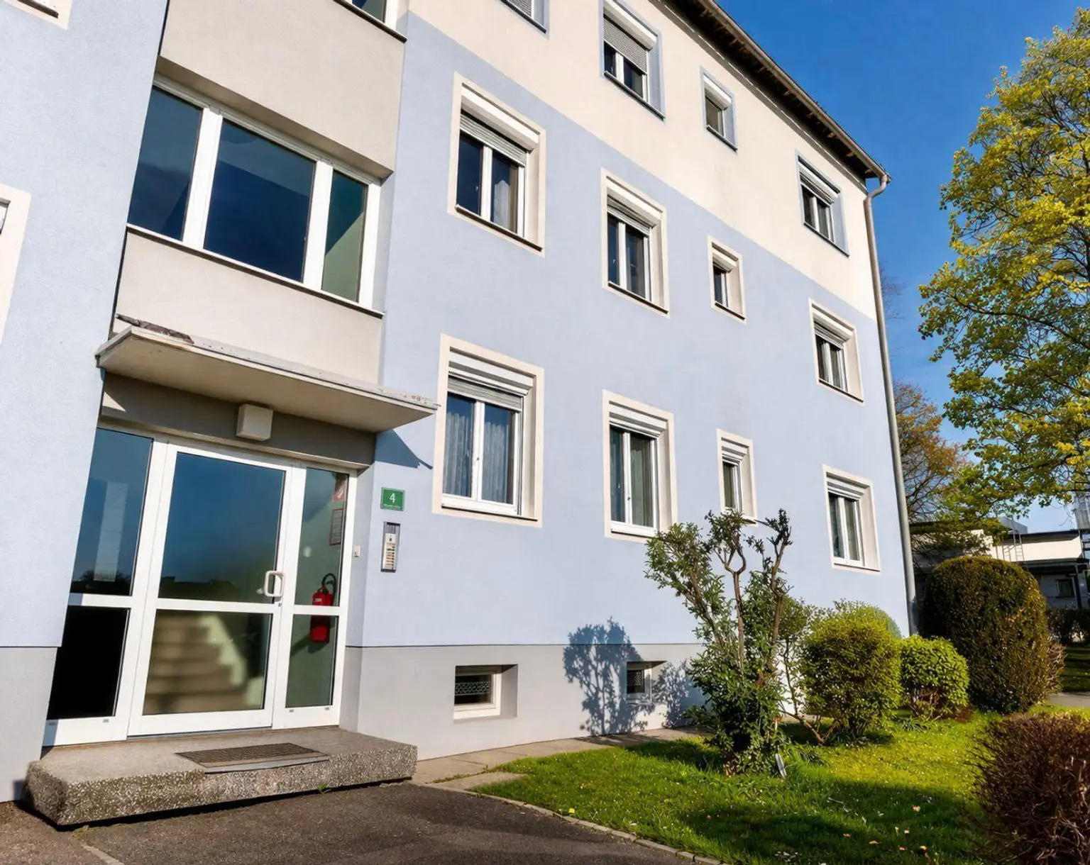 Außenansicht Wohnhaus