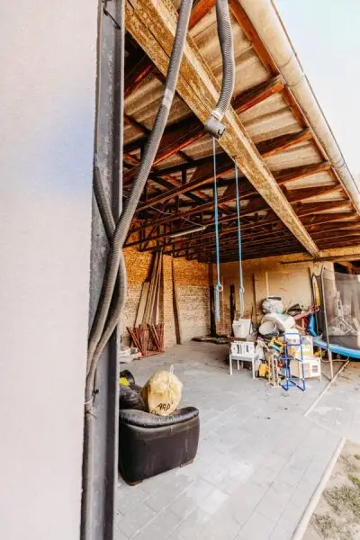 Verträumtes Bauernhaus neu adaptiert (2013) mit Toreinfahrt, Pool, Stadel und Schuppen