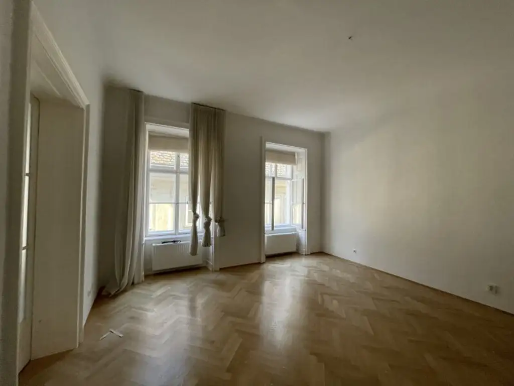 162 m² LUXURIÖSER ALTBAU -- GENERALSANIERT -- NEBEN GRABEN -- UNBEFRISTET!