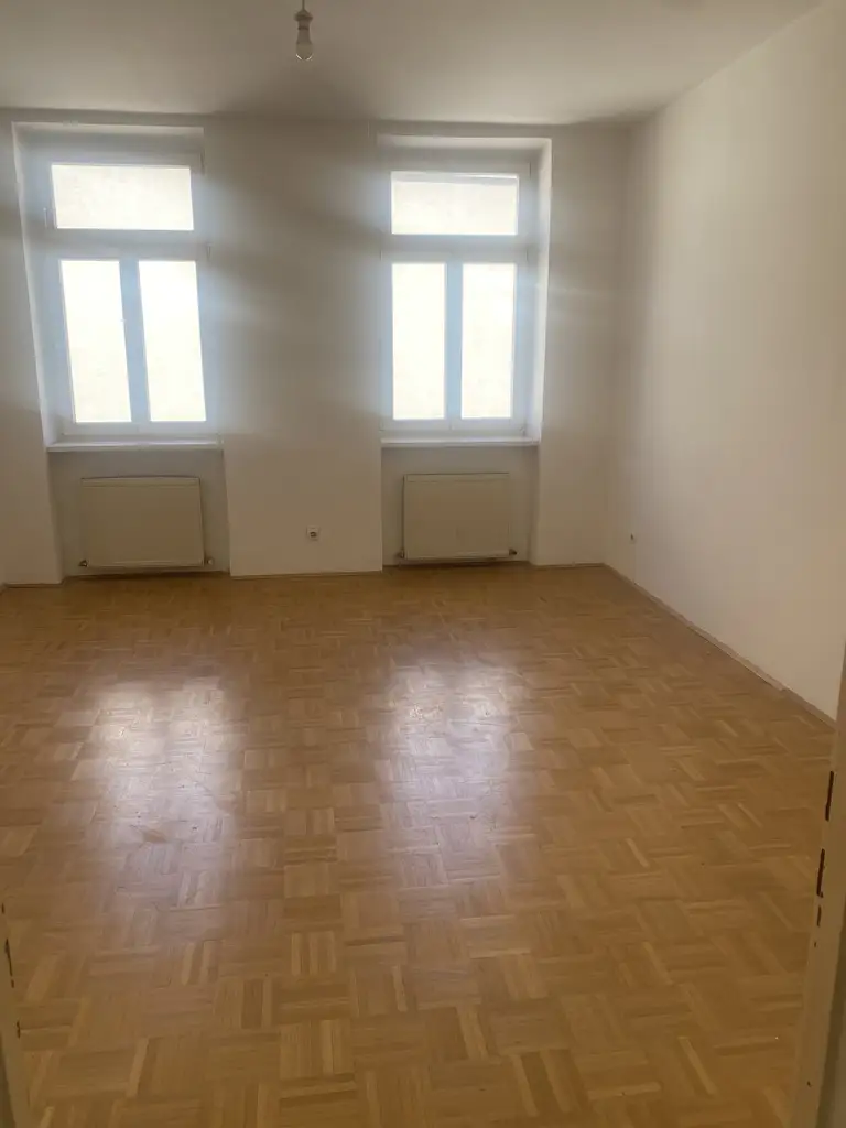Renovierungsbedürftiges Altbauarpartment 31m² in Toplage 1090 Wien !