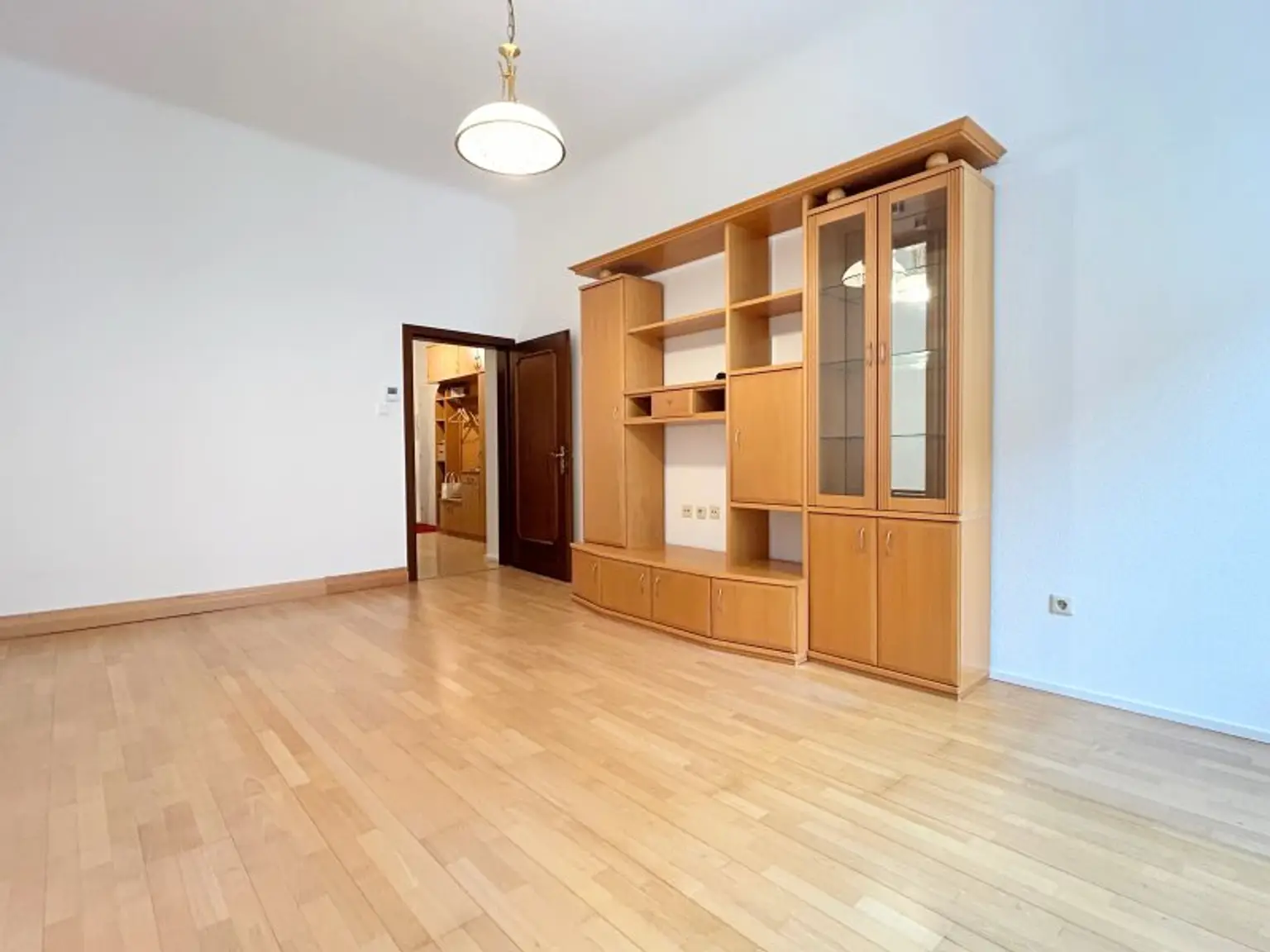 Ihr neues Zuhause in Wien für nur € 230.000,- – Gepflegte 2-Zimmer-Wohnung in 1120 WIEN!