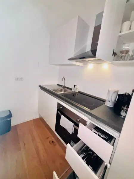 Helle 2-Zimmer-Wohnung mit durchdachter Raumaufteilung – Toplage im Herzen von Favoriten