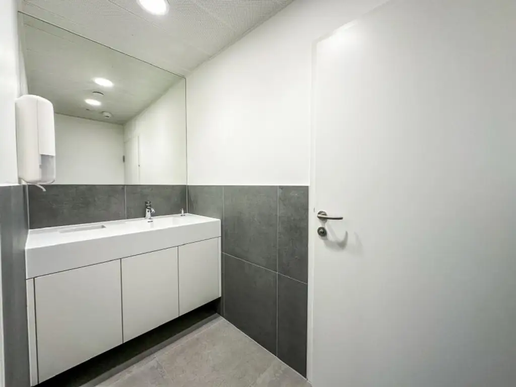 Modernes und schönes Büro im Ares Tower - 12. Stock - 1220 Wien