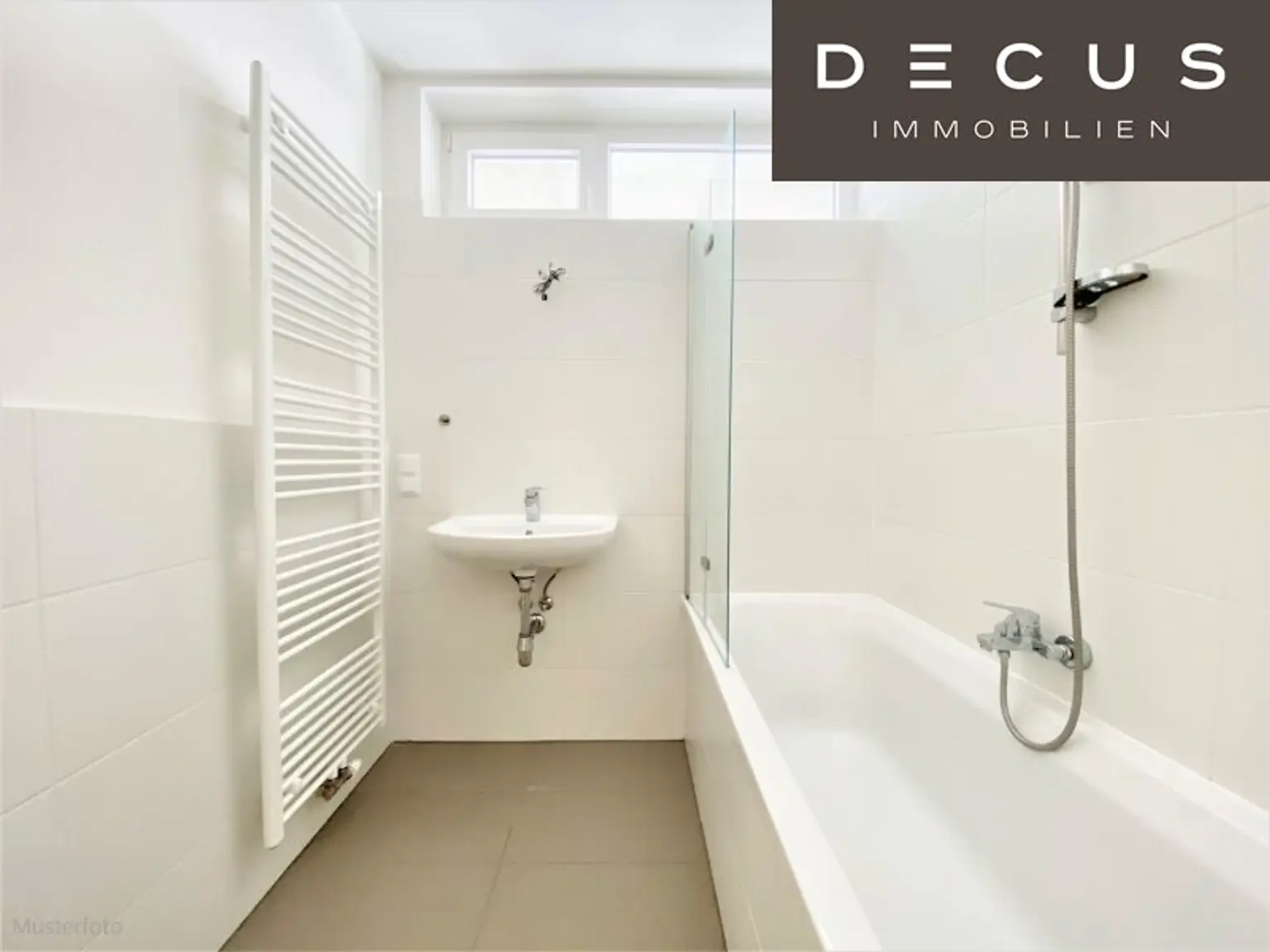 | TOLLE 3-ZIMMER-WOHNUNG | ULMENHOF | BALKON