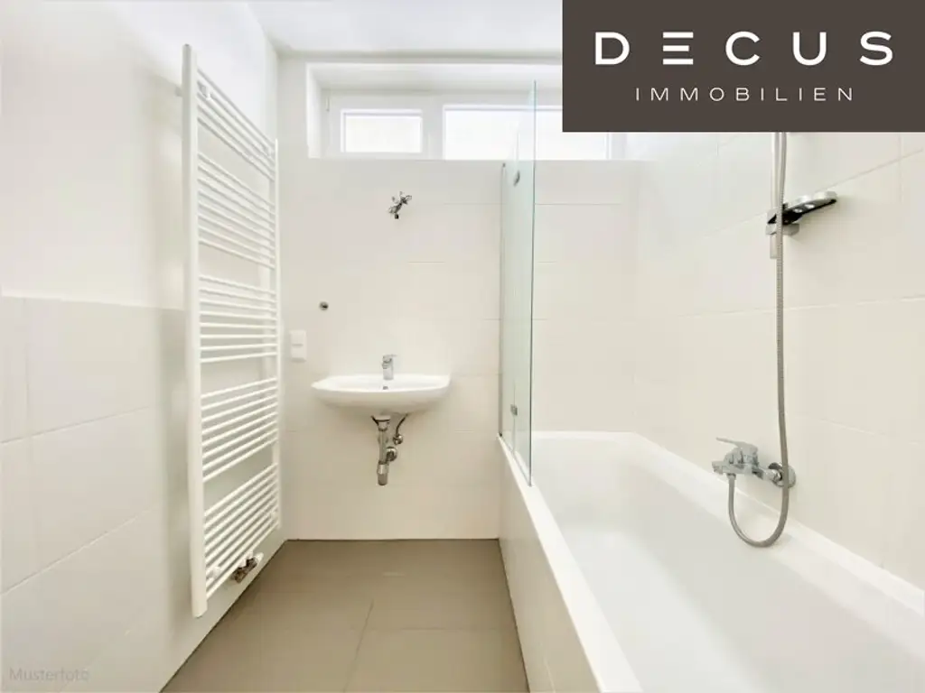 | TOLLE 3-ZIMMER-WOHNUNG | ULMENHOF | BALKON