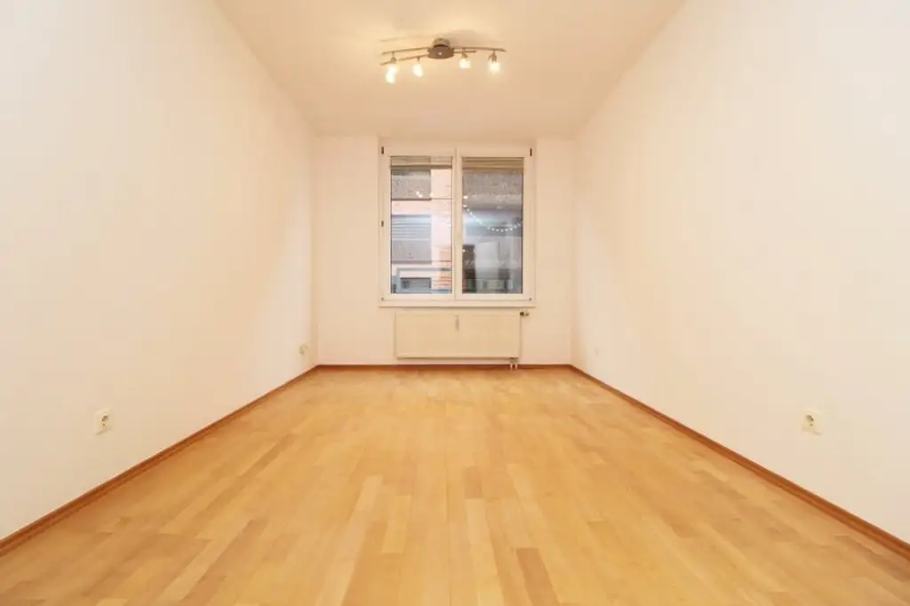 Ab 15. Dezember! Nahe U3! Zentrale 2-Zimmer-Wohnung inkl. Stellplatz zu vermieten!