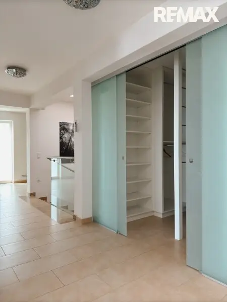 Wohnen am Wasser - ca. 189 m² Wohnfläche & direkter Seezugang auf Pachtgrund!