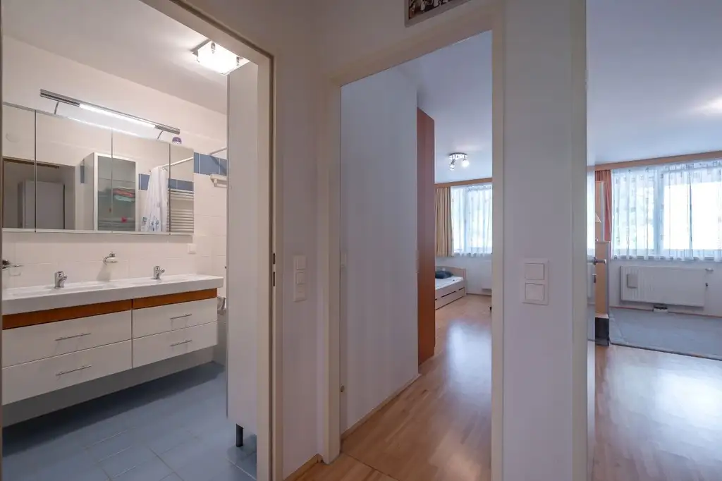 Charmante Wohn-Oase mitten in der Stadt - 126m² Wohnraum, + Terrasse, + Garten, Stellplatz und viel Komfort!