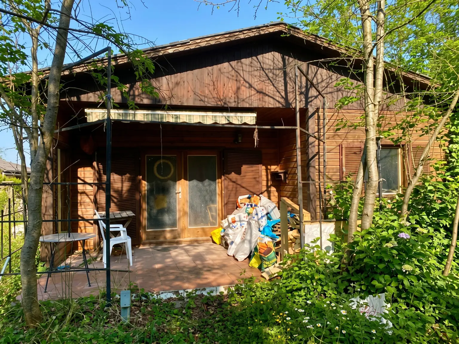 Überdachter Terrassenplatz
