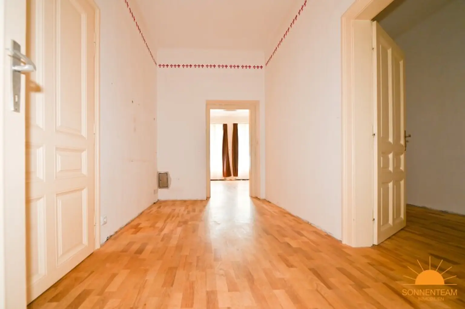 Charme & Potential – Altbauvilla mit großem Garten in Mödling