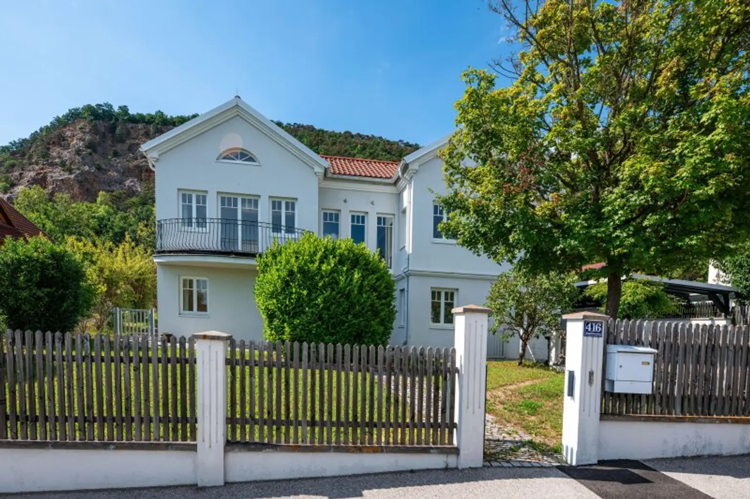 Traumhaus in Grünruhelage 30 Minuten zur Wiener Stadtgrenze- Einmaliger Fernblick - Finanzierung ab monatlich € 2.070.- möglich