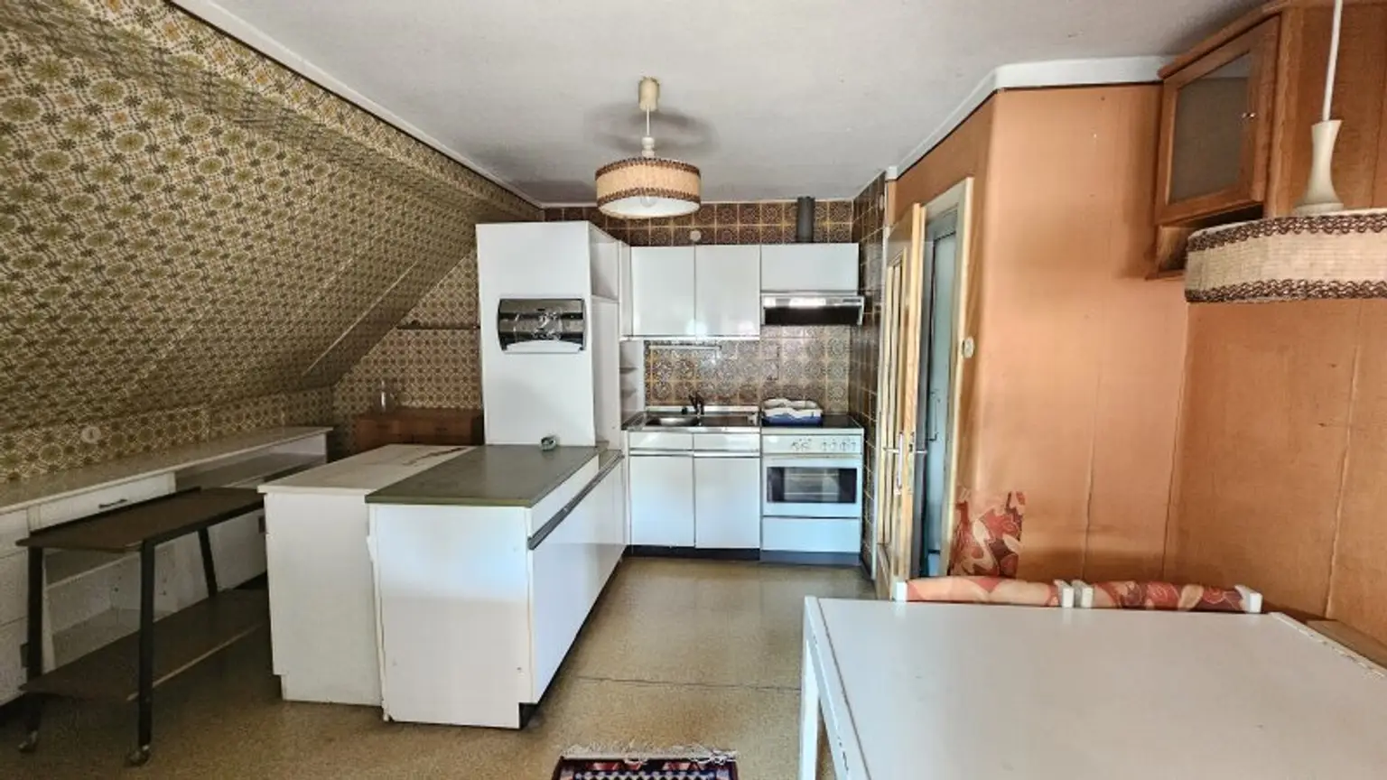 Mehrfamilienhaus mit schönem Grundstück. Zu Fuß zur Therme und zum Skilift - Bad Kleinkirchheim.