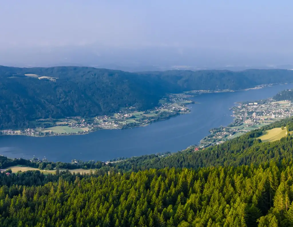 Baugrundstücke mit Zweitwohnsitz-Möglichkeit in herrlicher Naturlage