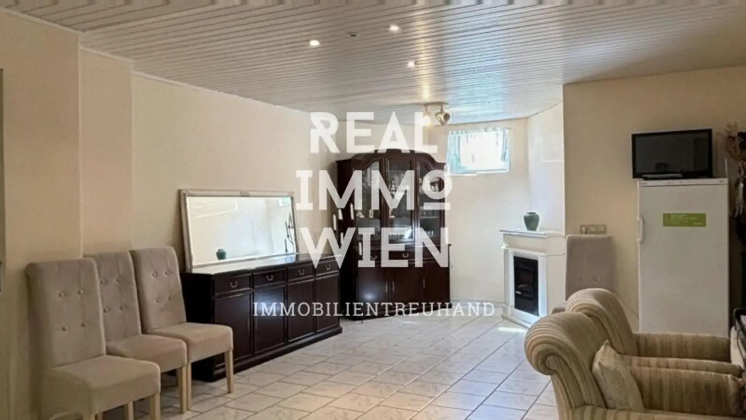 Wohnen im Grünen – Familienhaus mit Obstgarten, Keller und Garage