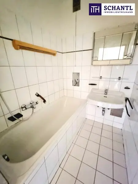 Absolute Grün- und Ruhelage! Gebraucht. Gepflegt. Geliebt! Perfekt aufgeteilte 3-Zimmer + separate Küche / 2 Balkone / Viele Möglichkeiten! Ruhig wohnen, gut leben!