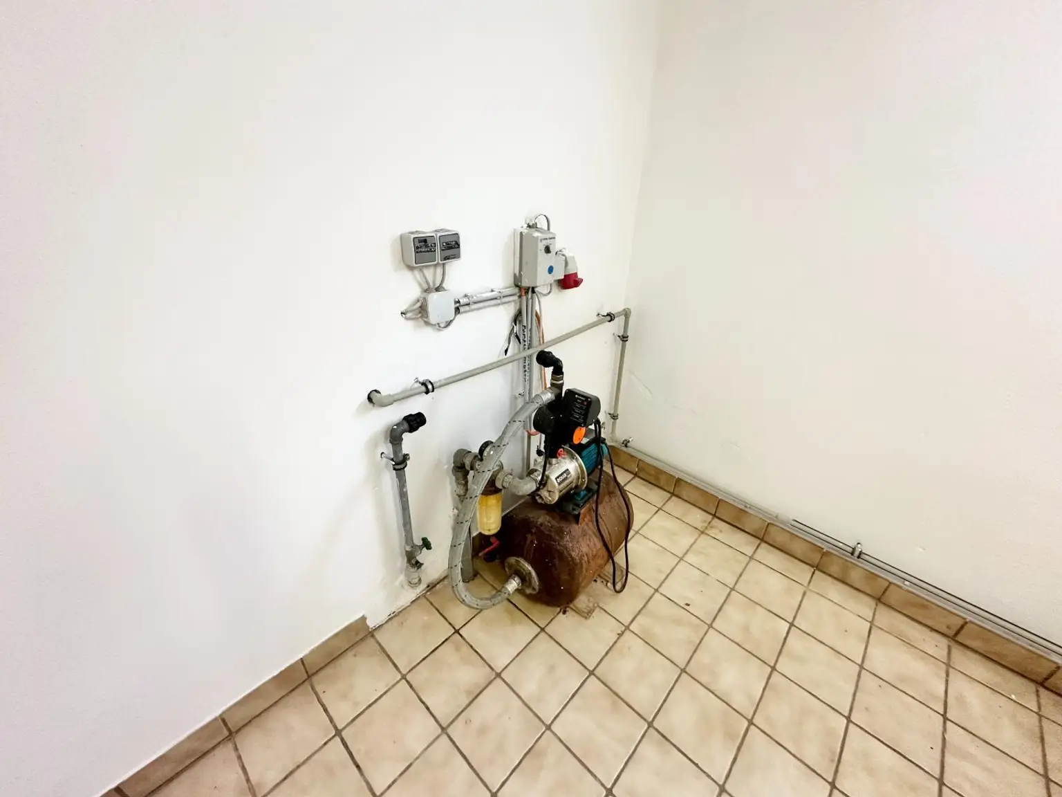 KG Hebanlage für Brunnen
